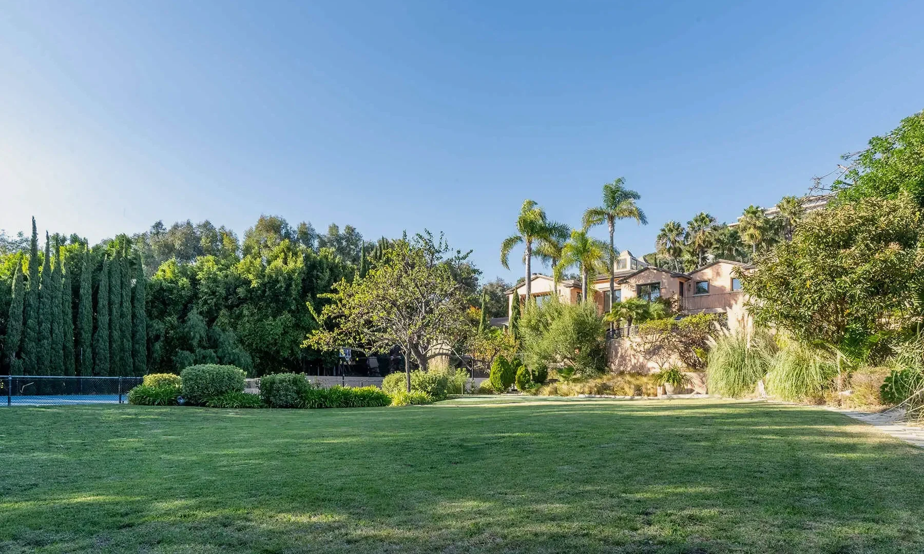 Lawn and hillside residence at Paradigm Treatment's Malibu teen campus