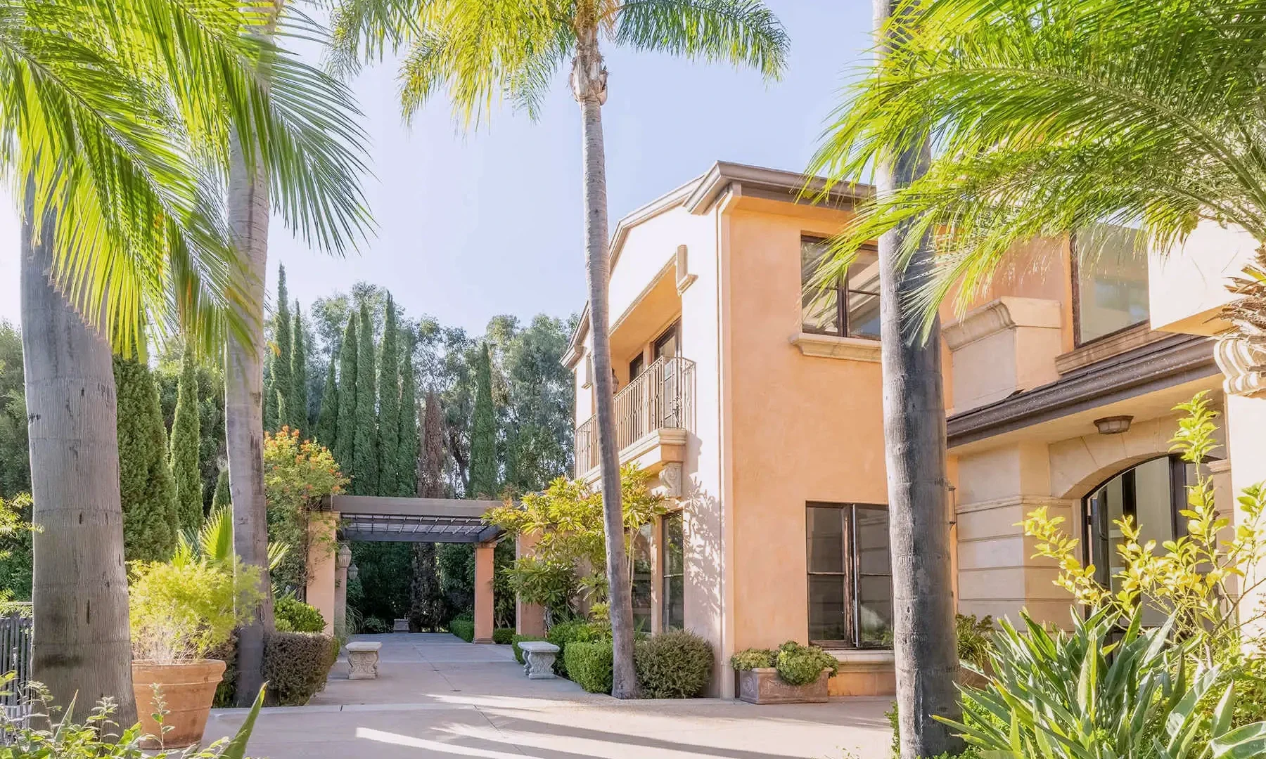 Pool and residence at Paradigm Treatment's Malibu teen program