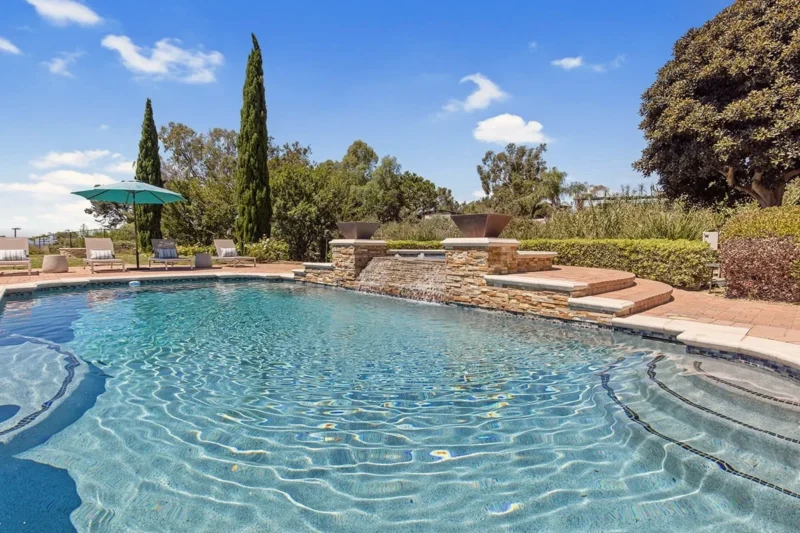 Pool and outdoor lounge area at Seasons Malibu