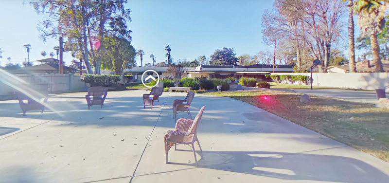 Courtyard at Pacific Grove Hospital in Riverside, California
