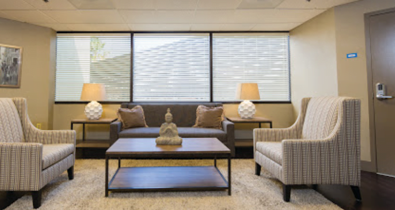 Laguna Treatment Center quiet sitting area