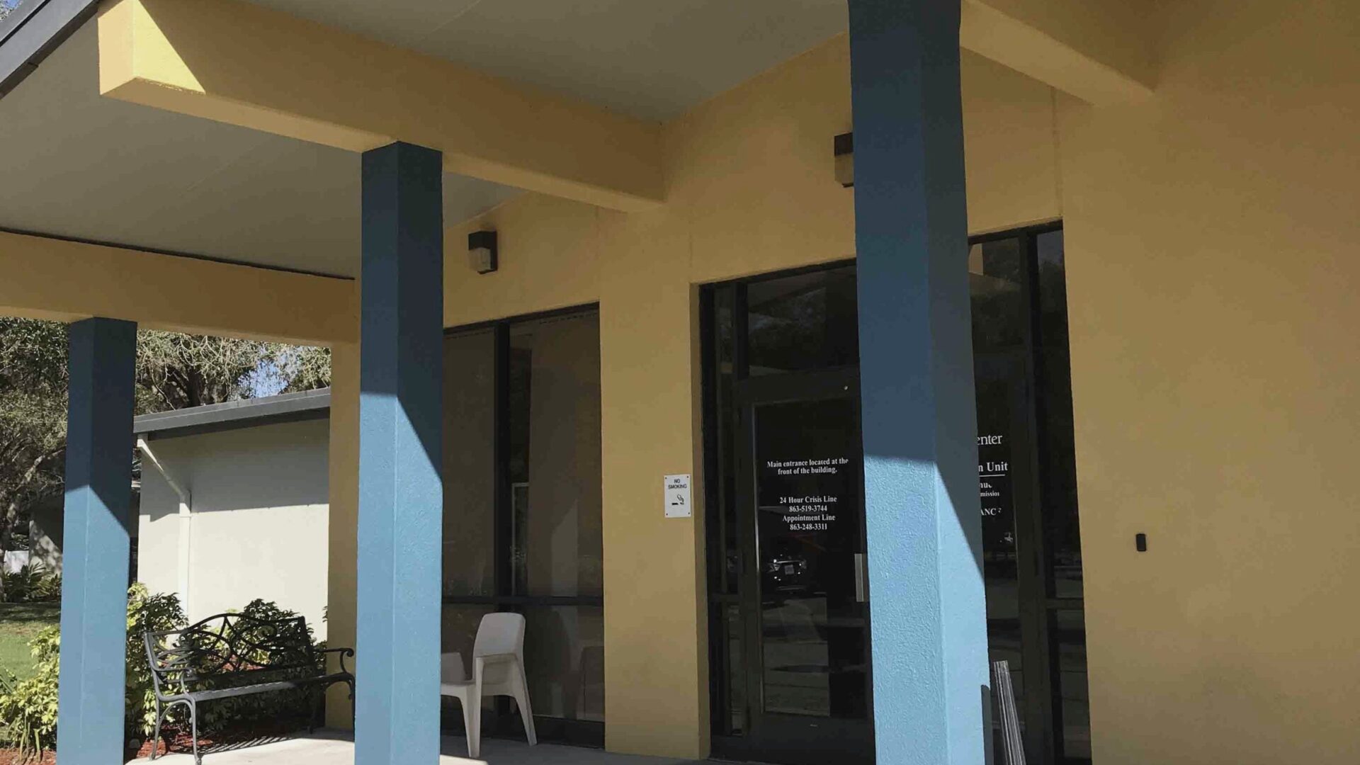 Side entrance of Peace River Center's Bartow Crisis Stabilization Unit in Florida