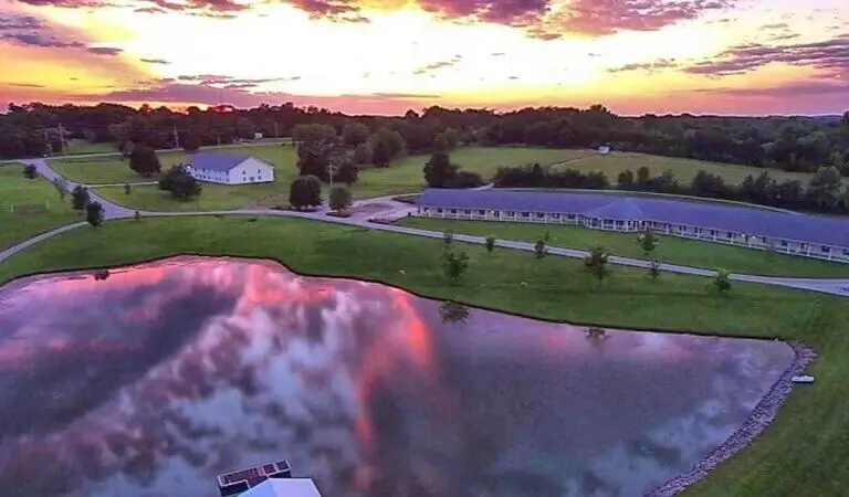 Sana Lake Recovery residential treatment building at sunset in Dittmer, Missouri