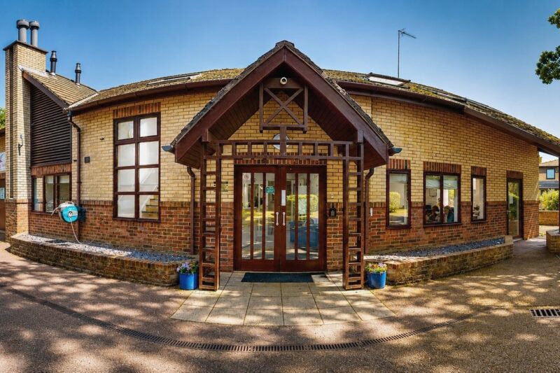 Residential rehab entrance at Banbury Lodge