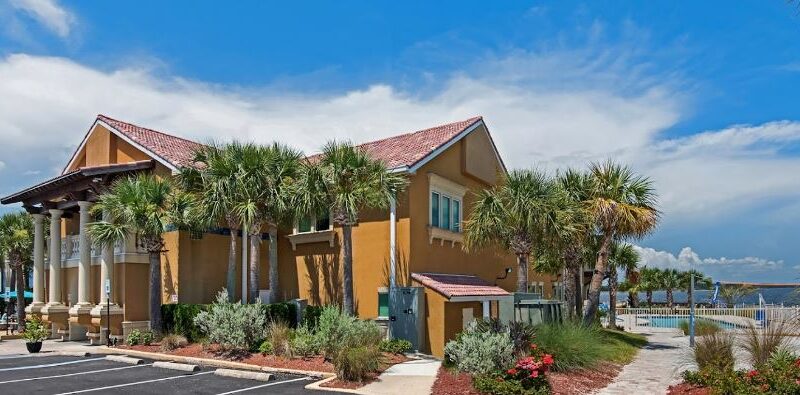 Gulf Breeze Recovery waterfront facility in Gulf Breeze, Florida
