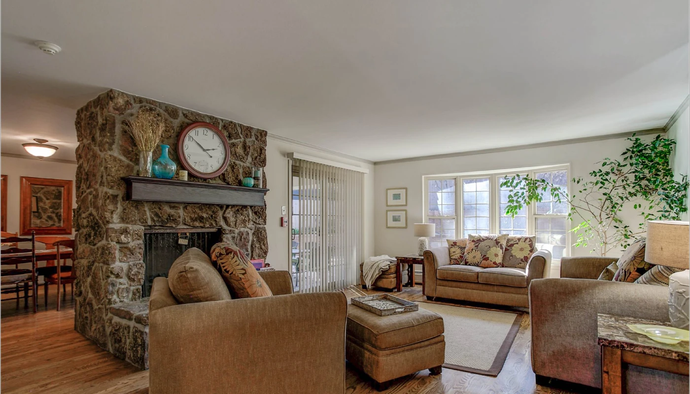 Lobby at EDCare Denver