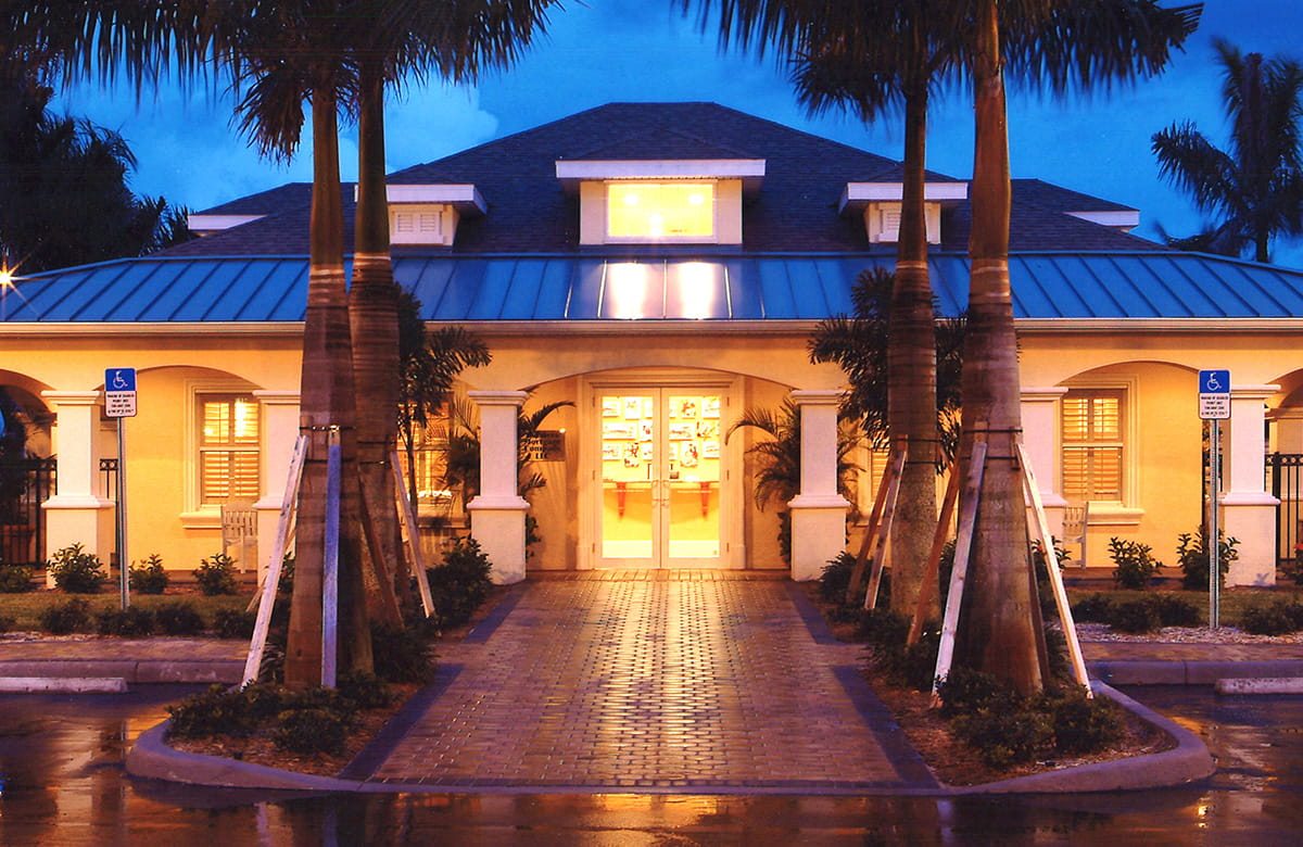 Main entrance to WhiteSands Treatment’s Fort Myers residential campus