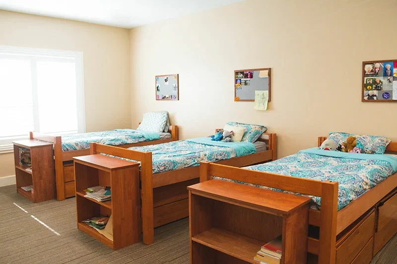 Bedroom at Impact’s Pasadena residential treatment campus