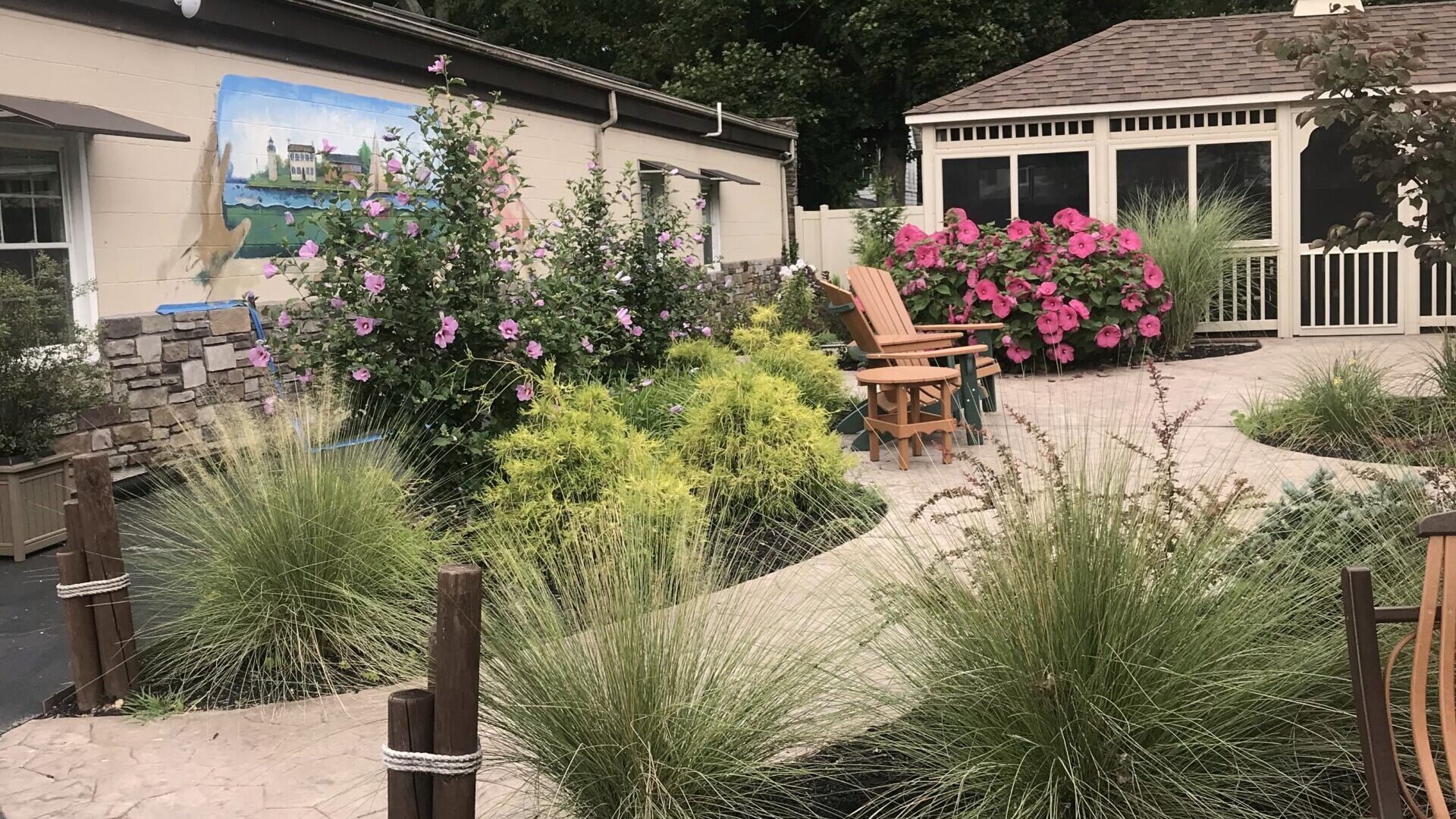 Landscaped courtyard at Harbor of Grace Recovery in Havre de Grace, Maryland
