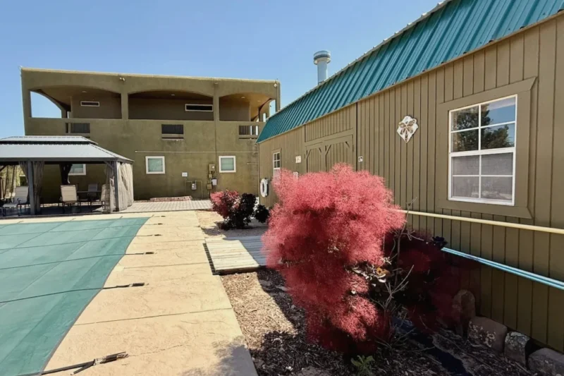 Poolside area at Icarus Behavioral Health in New Mexico