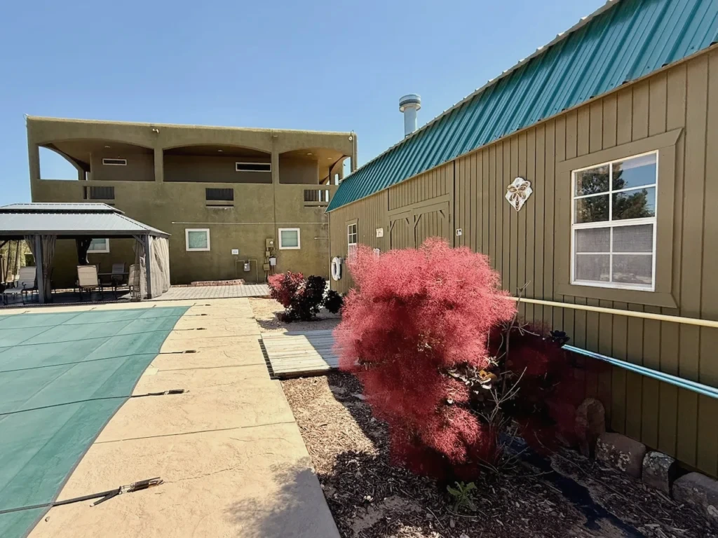 Poolside area at Icarus Behavioral Health in New Mexico
