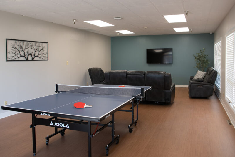 Recreation lounge at Silver Maple Recovery in Massillon, Ohio