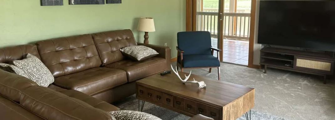 Living room at Flatirons Recovery Ranch near Boulder, Colorado