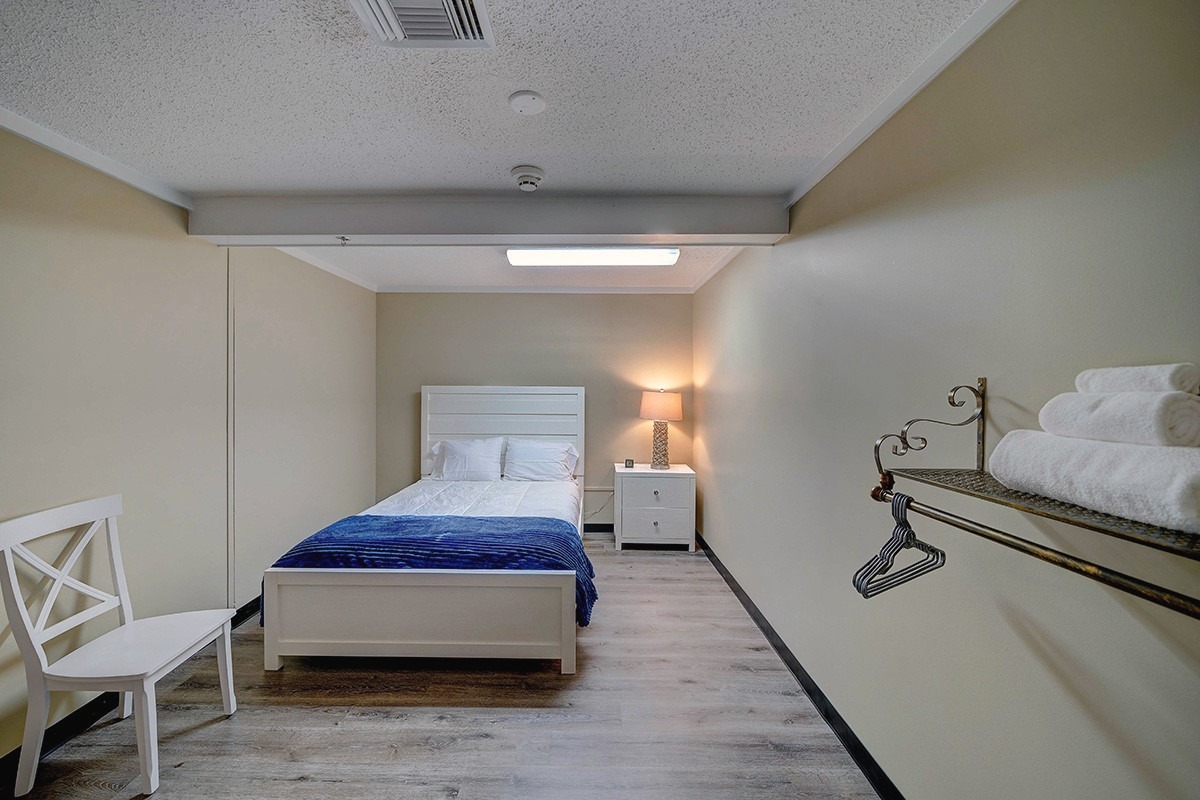Private bedroom at Recovery Bay Center in Panama City Beach