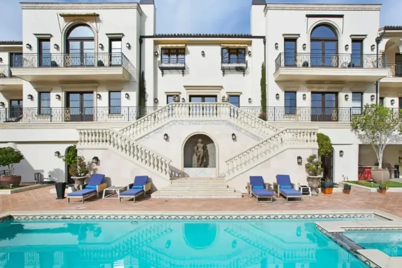 Poolside exterior of Legacy Healing Center's Los Angeles residence at 2321 Castilian Drive
