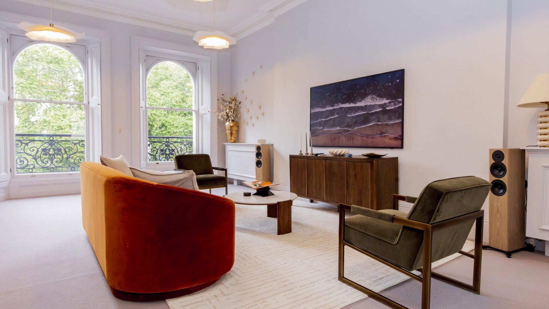 Bright lounge area in a Harbor London residential treatment setting