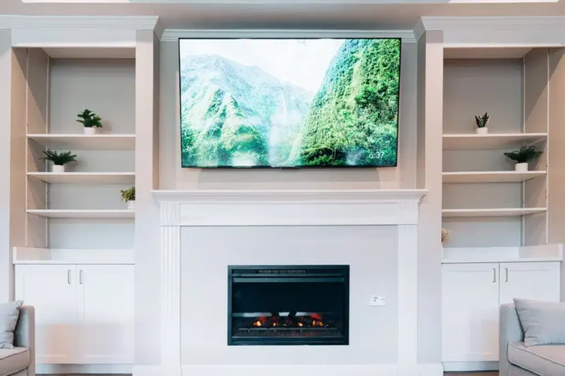 Common room fireplace at Arbor Wellness in Brentwood, Tennessee