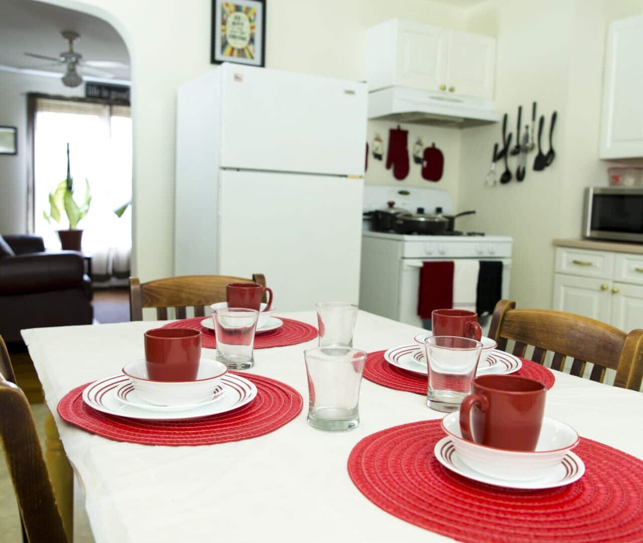 Dining and kitchen area in a BlueSky Behavioral Health therapeutic apartment in Danbury