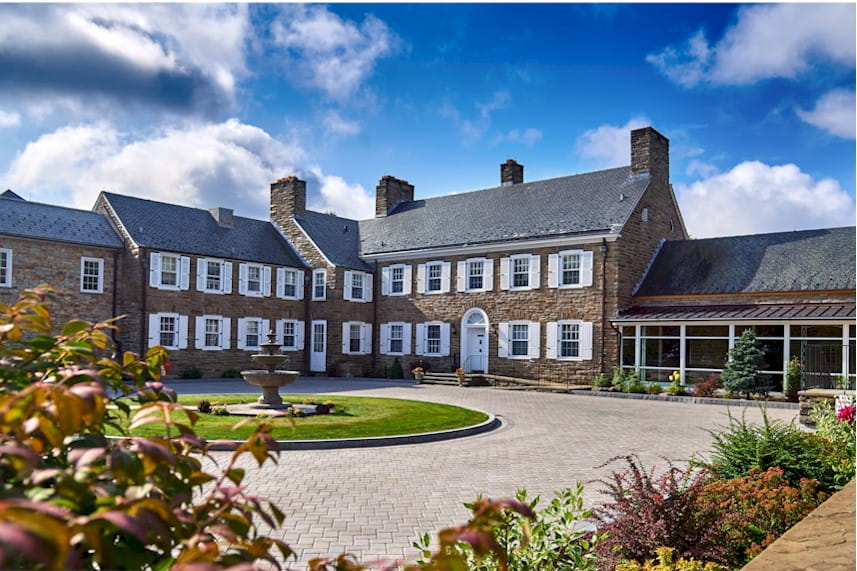Front entrance of Geisinger Marworth Treatment Center