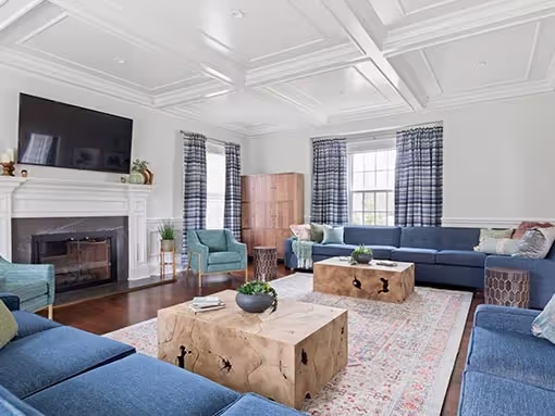 Lounge at Monte Nido Glen Cove residential eating disorder program