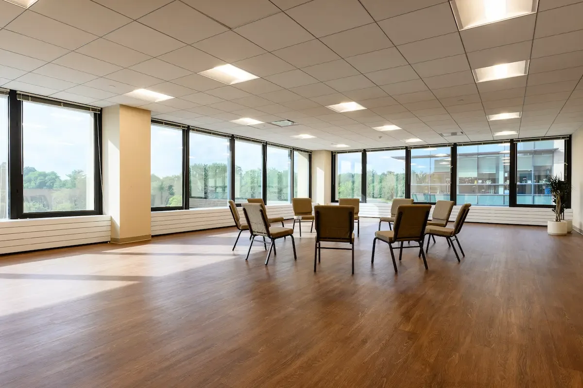 Group therapy room at Release Recovery Westchester