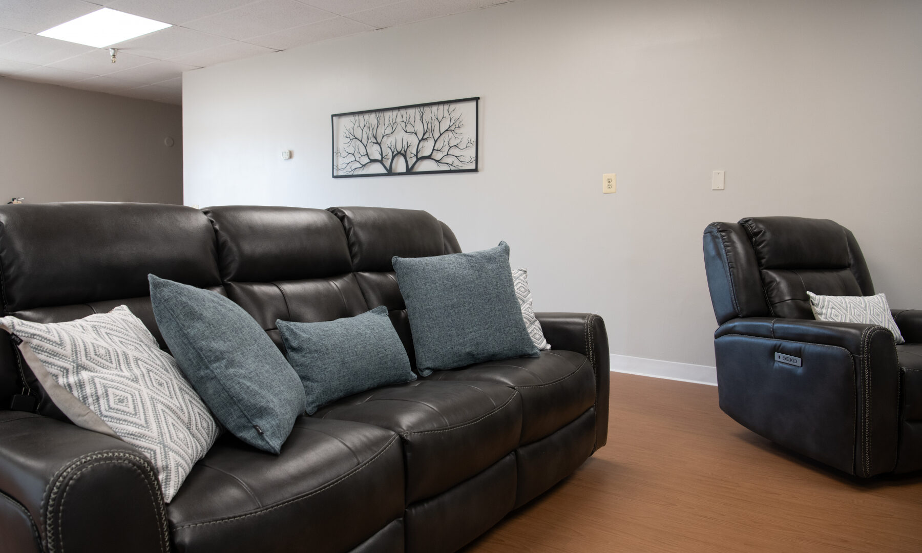 Common lounge at Silver Maple Recovery in Massillon, Ohio