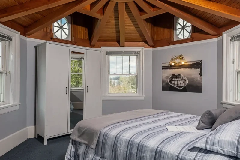 Guest room at Victoria Wellness residential mental health retreat
