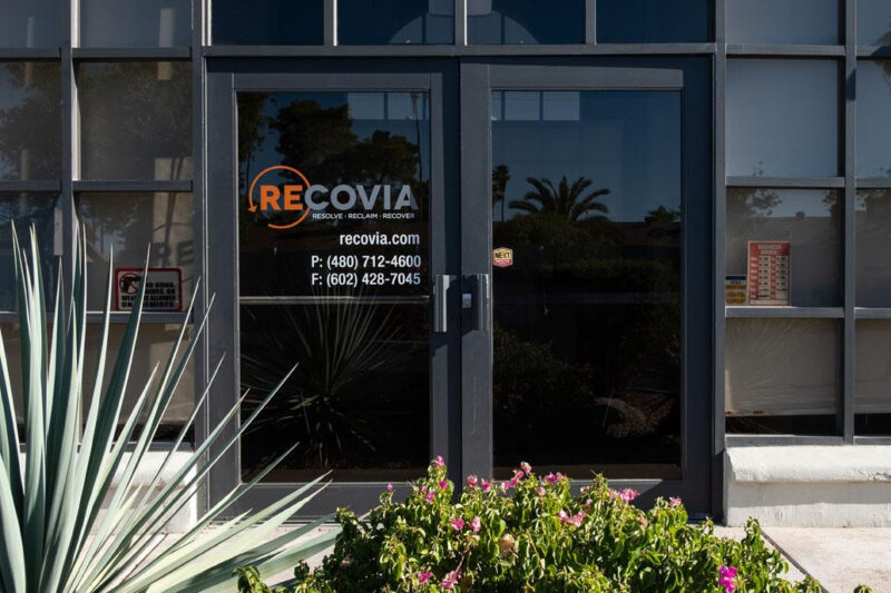 Exterior of the Recovia Tempe outpatient clinic at 1910 East Southern Avenue in Tempe, Arizona
