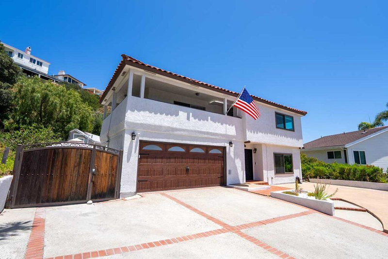 Exterior of Ocean Ridge’s Calle Real House in San Clemente